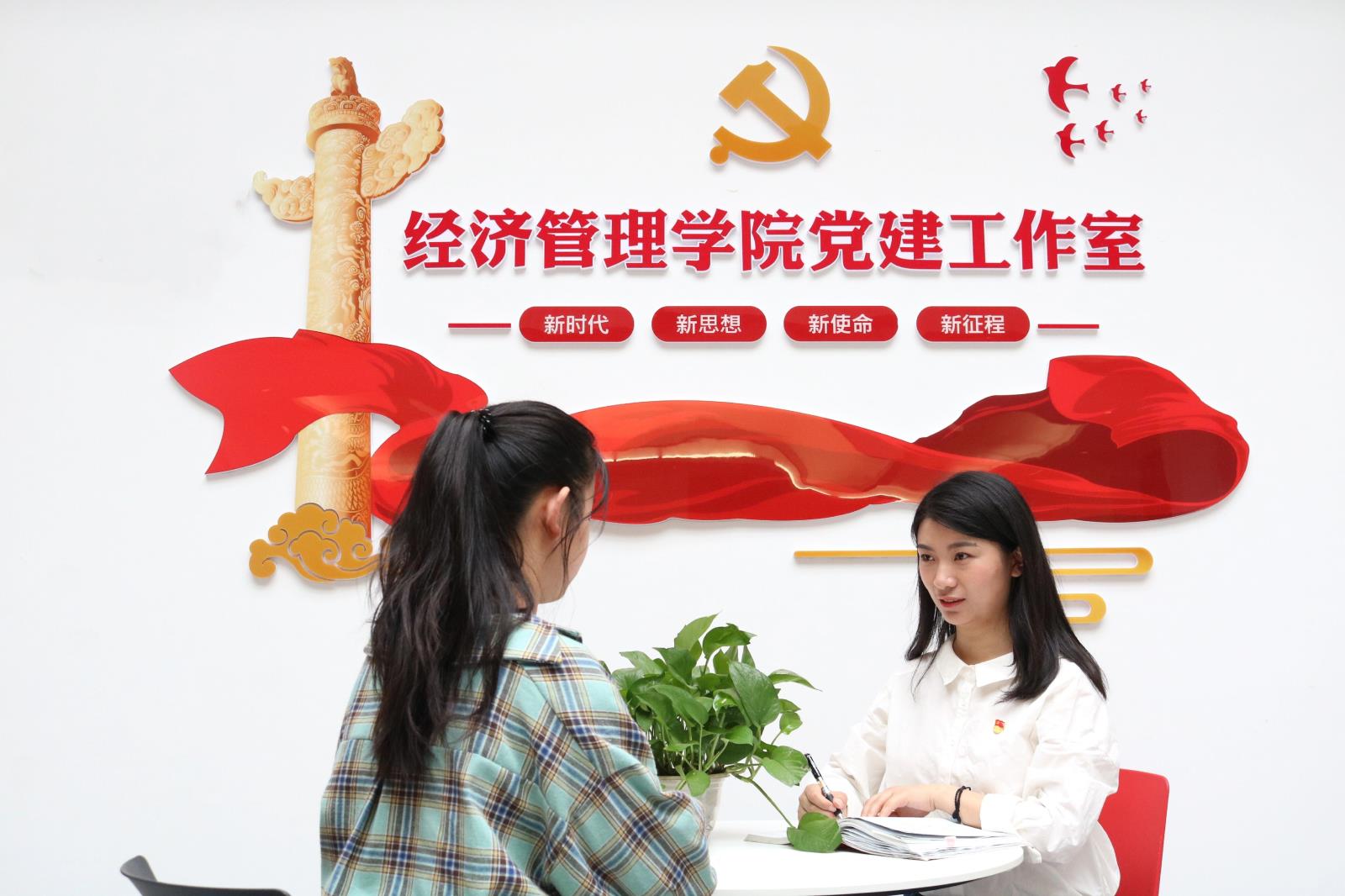 生活照（江苏og视讯技术学院王甜甜）.jpg